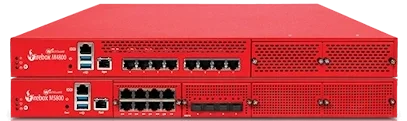 Dispositivo de seguridad de red WatchGuard Firebox M4800, firewall empresarial de alto rendimiento en color rojo con múltiples puertos frontales.